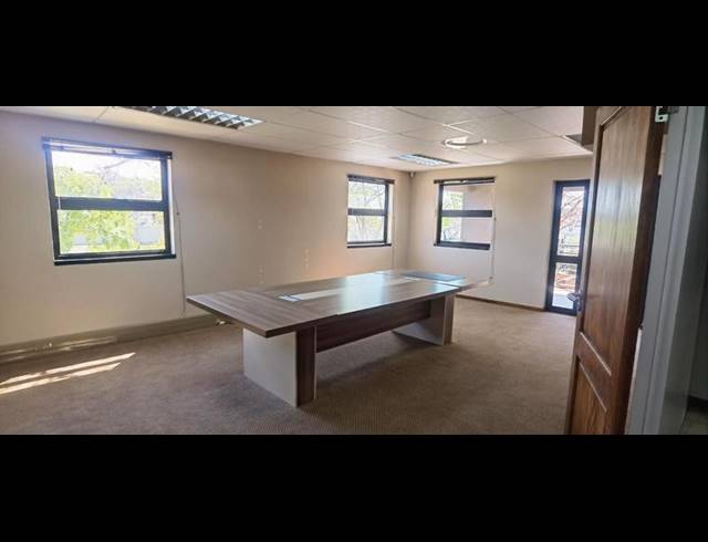 BUSINESS PROPERTY TO RENT IN TYGER VALLEY